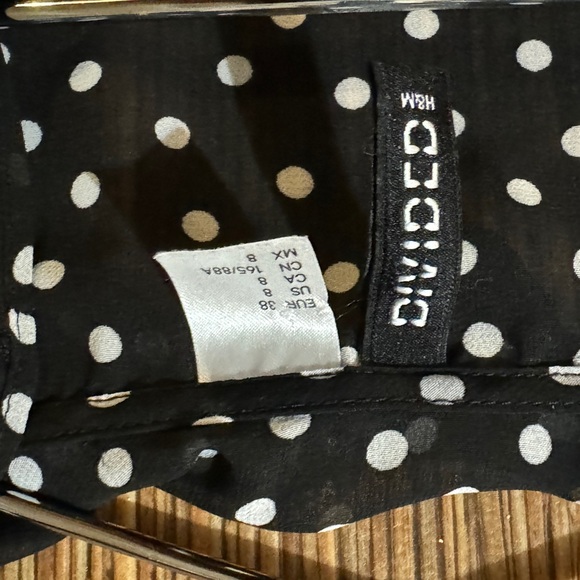 H&M polka dot longsleeve blouse - Picture 2 of 2
